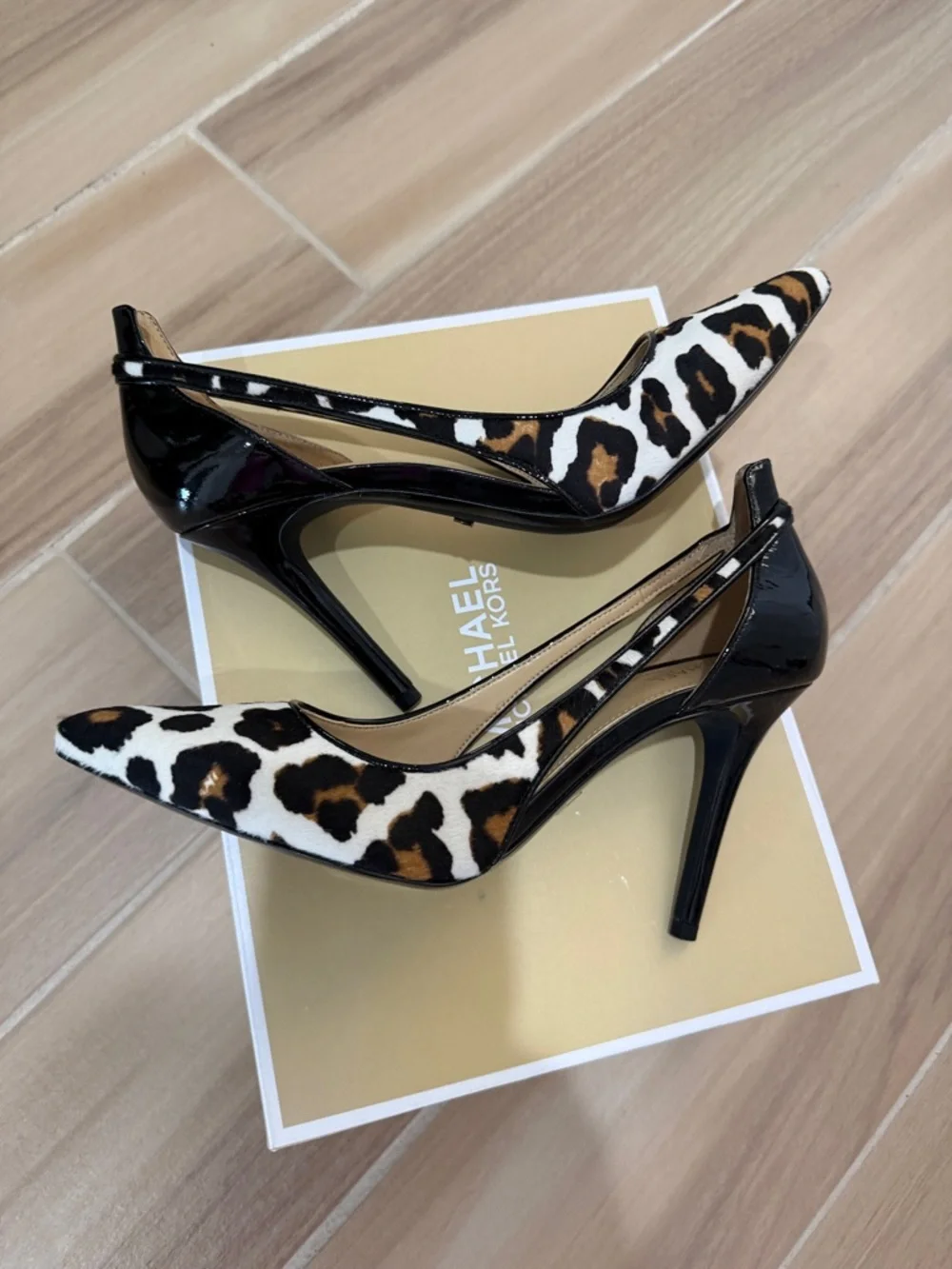 Michael Kors Leopard Print Pointed Toe Heels with Black Trim (New) - Picture 4 of 5